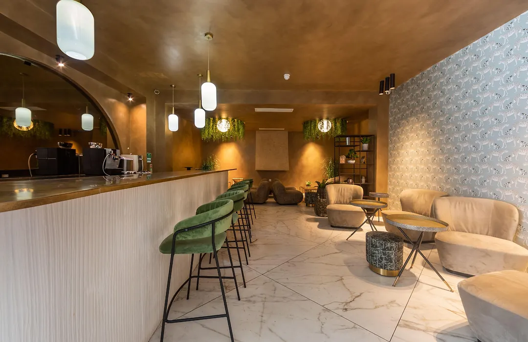 King Solomon Hotel- Golders Green-1