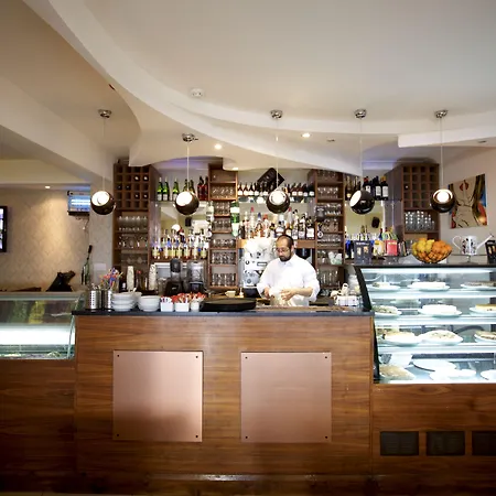 King Solomon Hotel- Golders Green-3